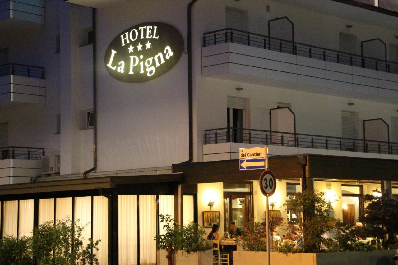 Hotel La Pigna Lignano Sabbiadoro Exterior photo